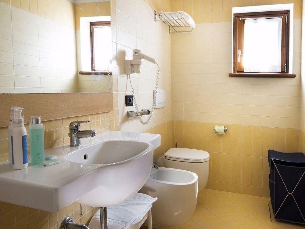 Residence Corte Camaldoli Гарда Екстериор снимка